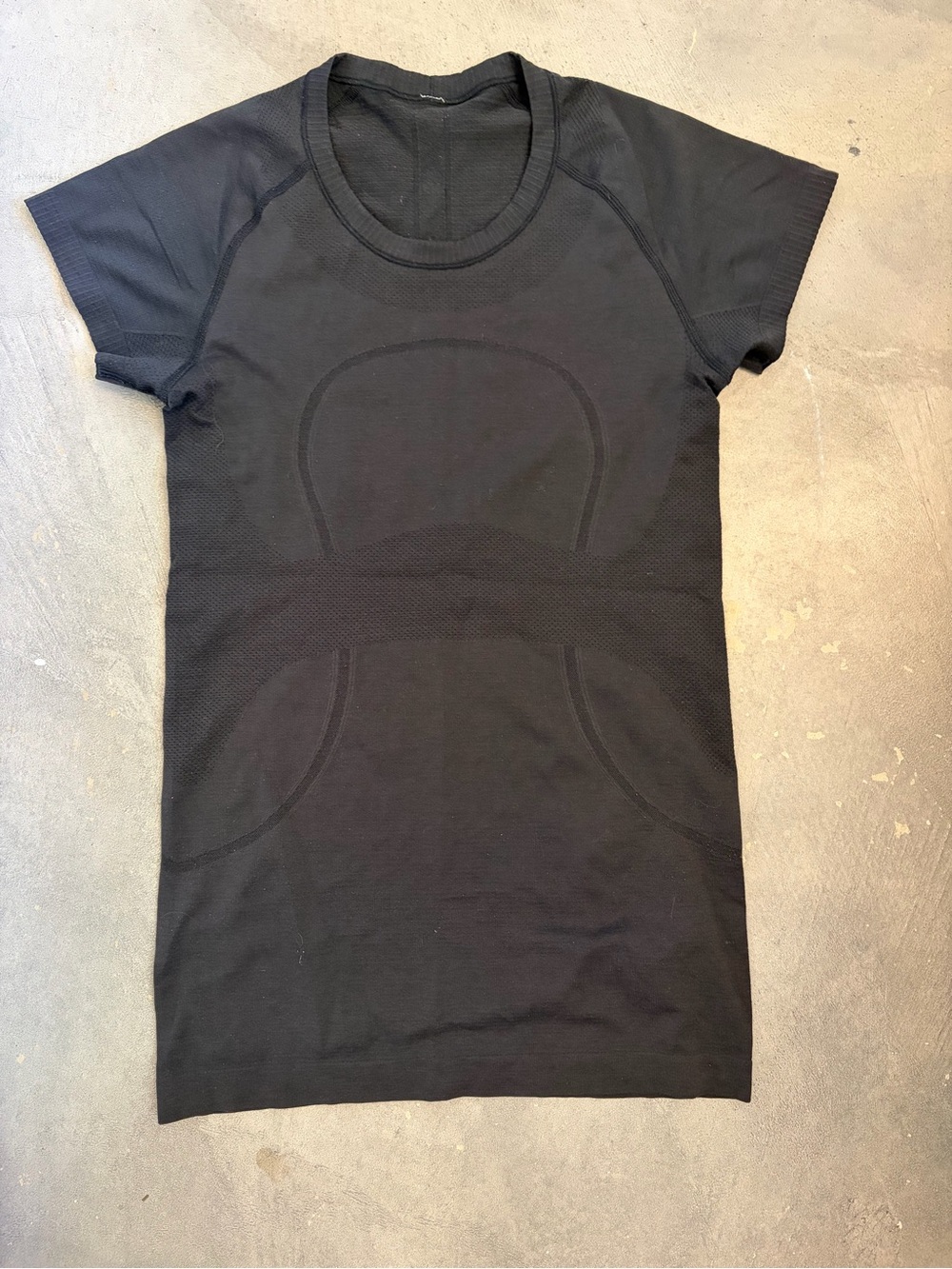 Lululemon Women's Black Seamless Short-Sleeve Active Top